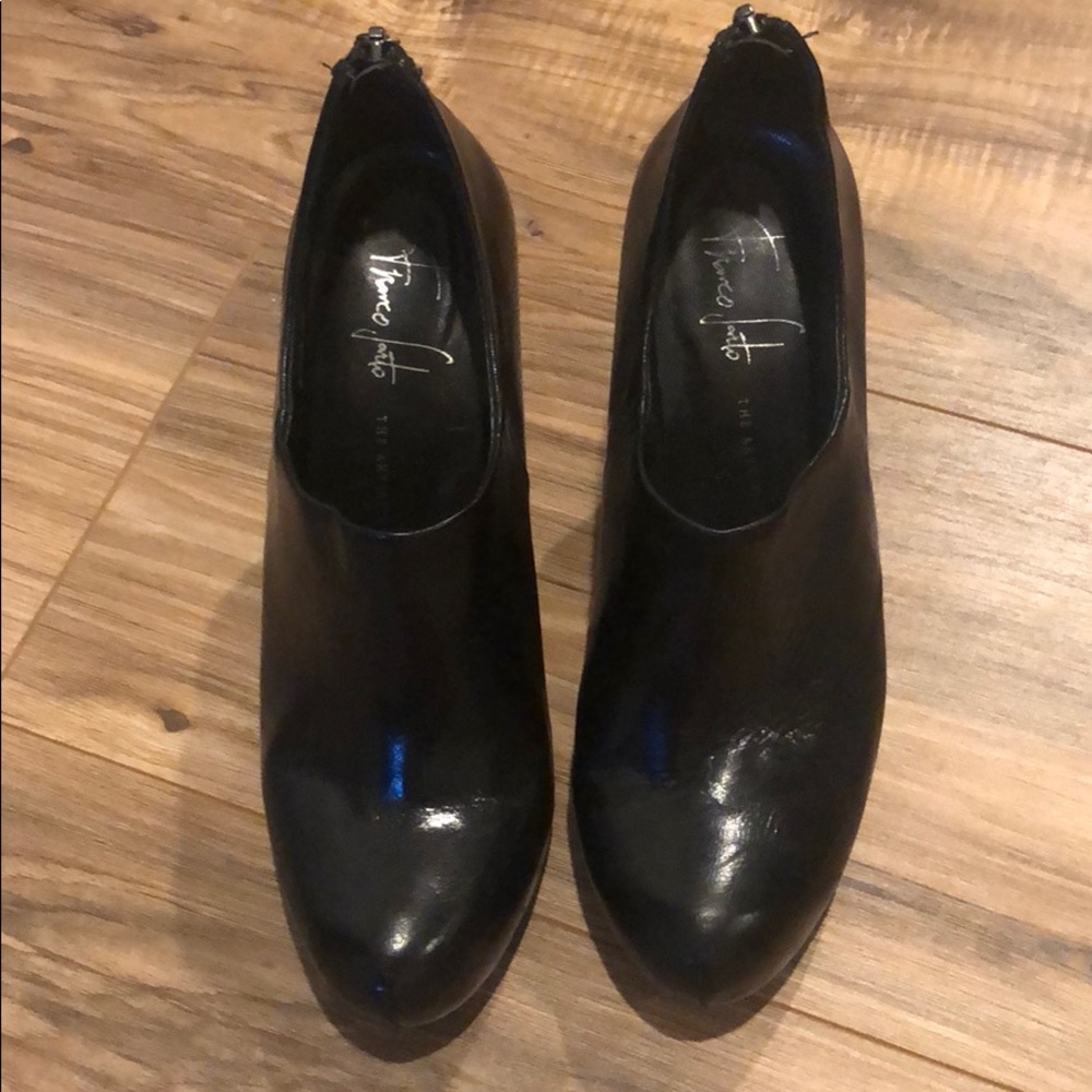 Franco Sarto Luva Black Bootie; size 6.5.
